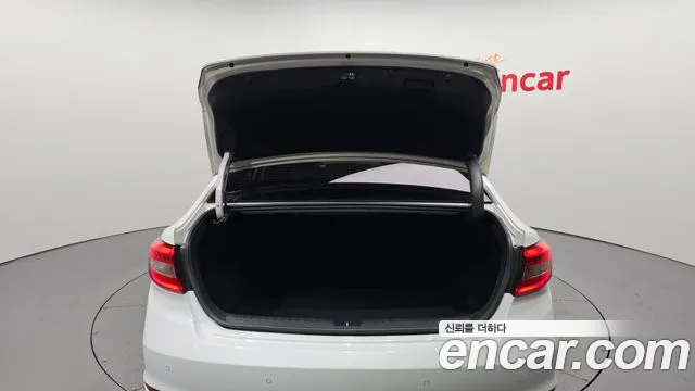 Hyundai Sonata 2017 — фото 20