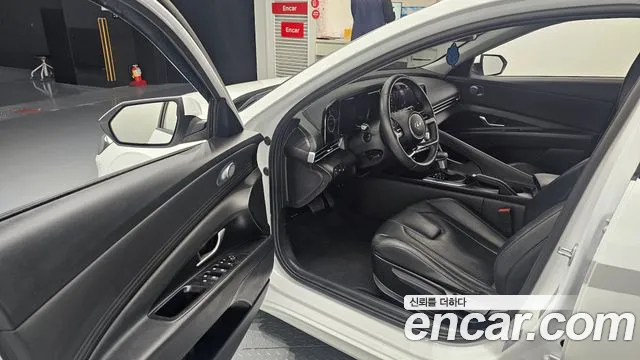 Hyundai AVANTE 2023 — фото 10