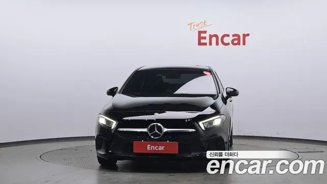Mercedes-Benz A-Class 2020 — фото 3