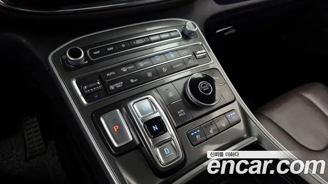Hyundai Santafe 2023 — фото 12