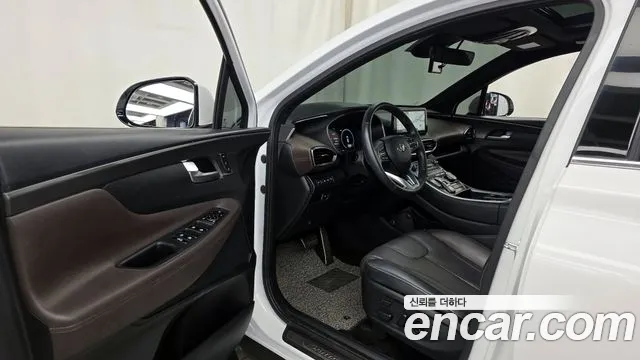 Hyundai Santafe 2023 — фото 13