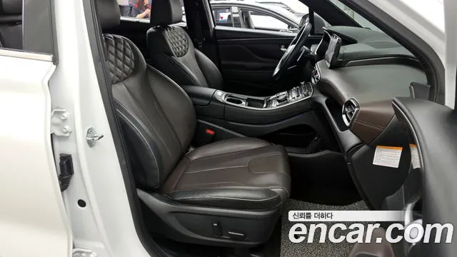 Hyundai Santafe 2023 — фото 17