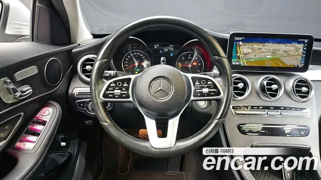 Mercedes-Benz C-Class 2019 — фото 12
