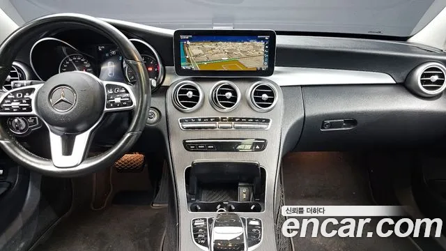 Mercedes-Benz C-Class 2019 — фото 13