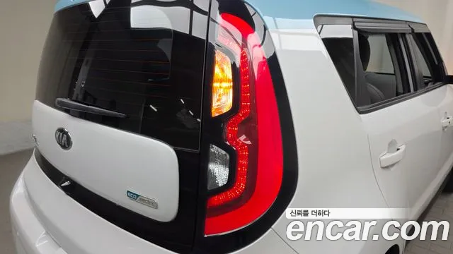 Kia Soul 2015 — фото 9