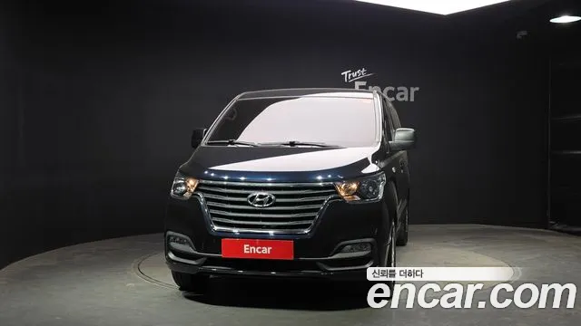 Hyundai Starex 2019 — фото 3