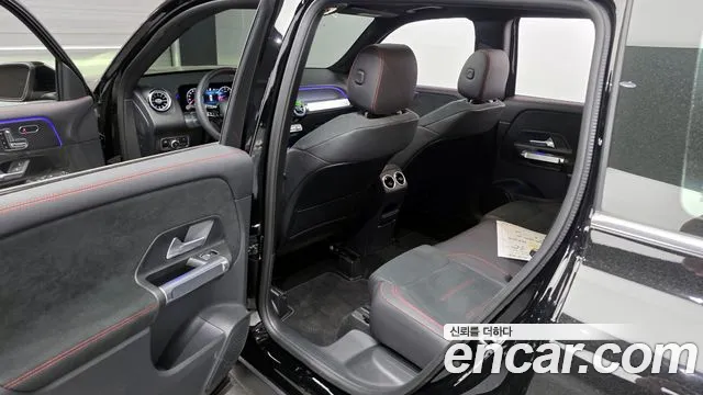 Mercedes-Benz GLB-Class 2025 — фото 11