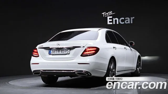 Mercedes-Benz E-Class 2019 — фото 2