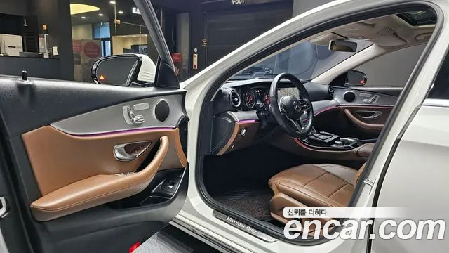 Mercedes-Benz E-Class 2019 — фото 13