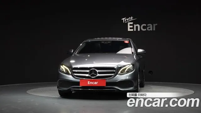 Mercedes-Benz E-Class 2019 — фото 3