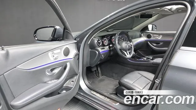Mercedes-Benz E-Class 2019 — фото 13