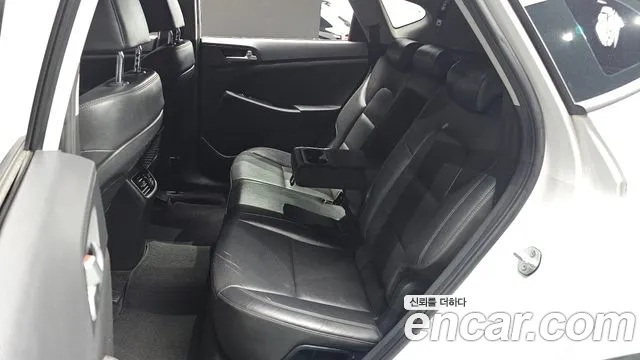 Hyundai Tucson 2019 — фото 12