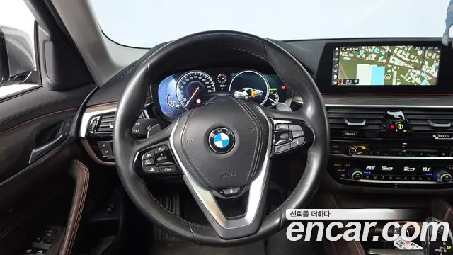 BMW 5-Series 2018 — фото 12