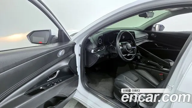 Hyundai AVANTE 2022 — фото 10