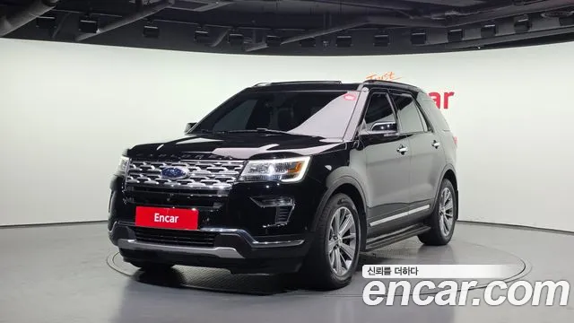 Ford Explorer 2018 — фото 1