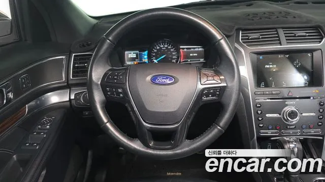 Ford Explorer 2018 — фото 18