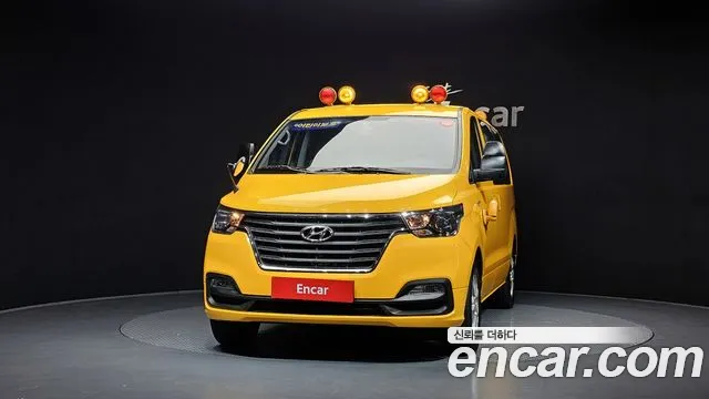 Hyundai Starex 2021 — фото 3