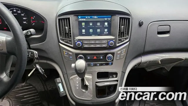 Hyundai Starex 2021 — фото 20