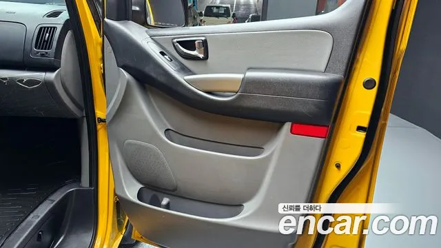 Hyundai Starex 2021 — фото 15