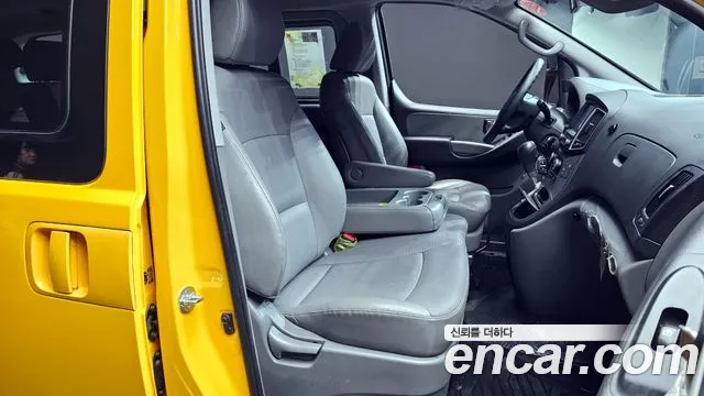 Hyundai Starex 2021 — фото 16
