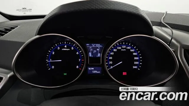 Hyundai Veloster 2012 — фото 11