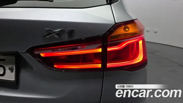 BMW X1 2017 — фото 9