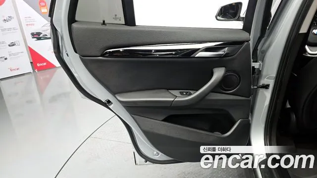 BMW X1 2017 — фото 14