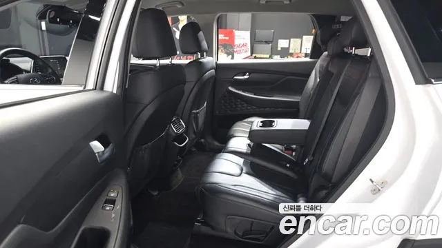 Hyundai Santafe 2019 — фото 18