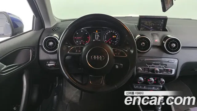 Audi A1 2015 — фото 13