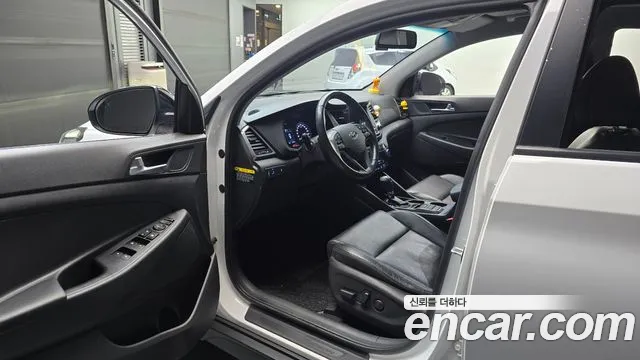 Hyundai Tucson 2018 — фото 10