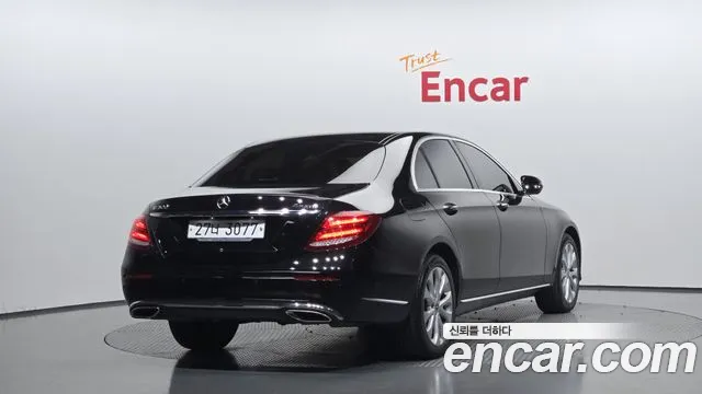 Mercedes-Benz E-Class 2019 — фото 2