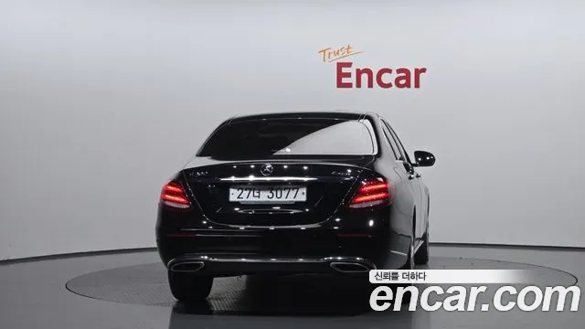 Mercedes-Benz E-Class 2019 — фото 4