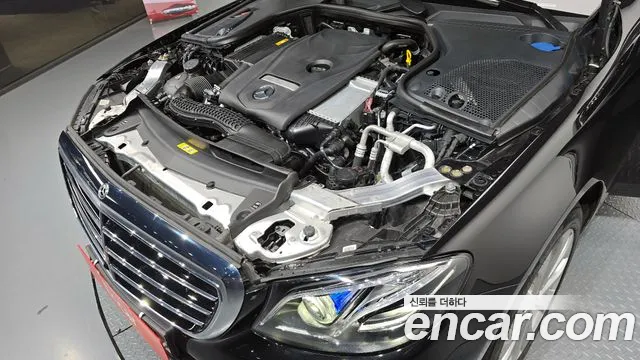 Mercedes-Benz E-Class 2019 — фото 6