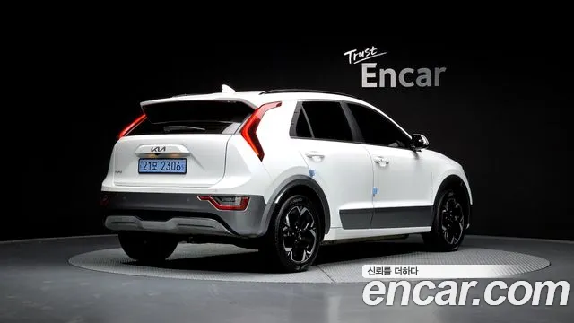 Kia Niro 2024 — фото 2