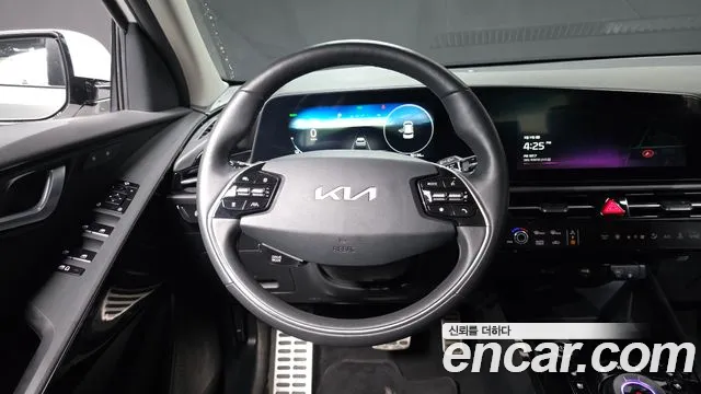 Kia Niro 2024 — фото 19