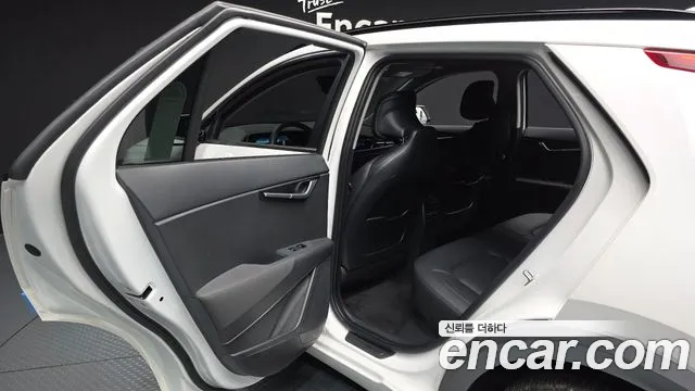 Kia Niro 2024 — фото 16