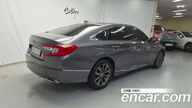 Honda Accord 2022 — фото 3