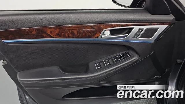 Hyundai Genesis 2016 — фото 14