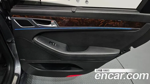 Hyundai Genesis 2016 — фото 15