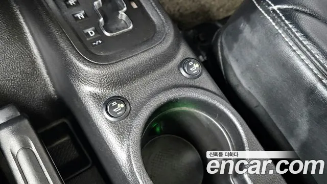 Jeep Wrangler 2013 — фото 15