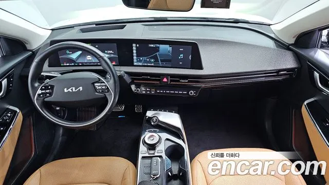 Kia EV6 2022 — фото 10