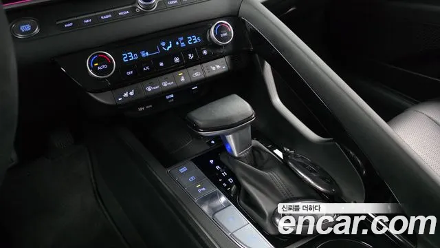 Hyundai AVANTE 2025 — фото 9