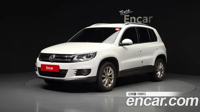 Volkswagen Tiguan 2015 — фото 1