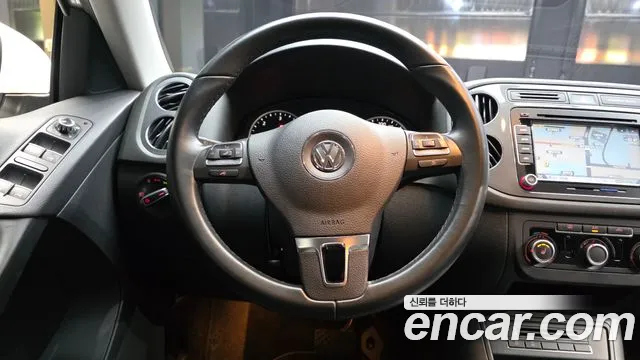 Volkswagen Tiguan 2015 — фото 13