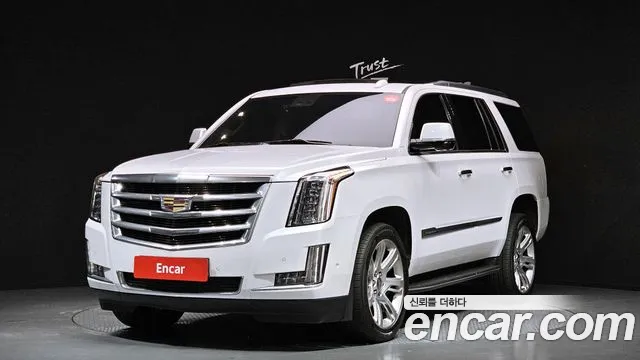 Cadillac Escalade 2018 — фото 1