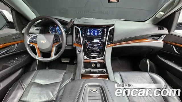 Cadillac Escalade 2018 — фото 7