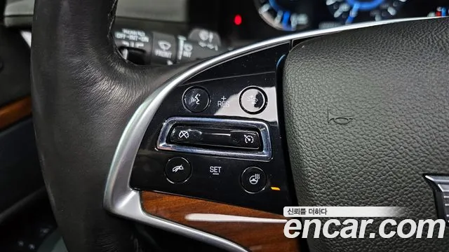Cadillac Escalade 2018 — фото 15