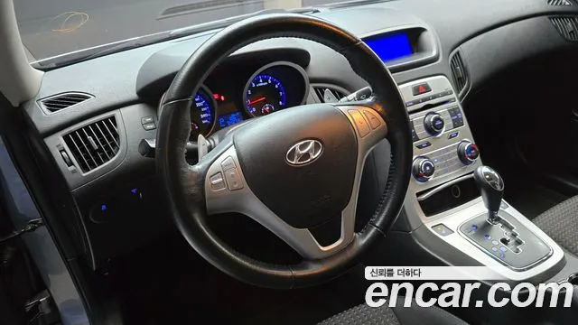 Hyundai Genesis 2010 — фото 13