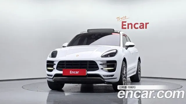 Porsche Macan 2015 — фото 3