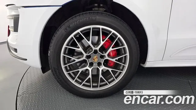Porsche Macan 2015 — фото 5